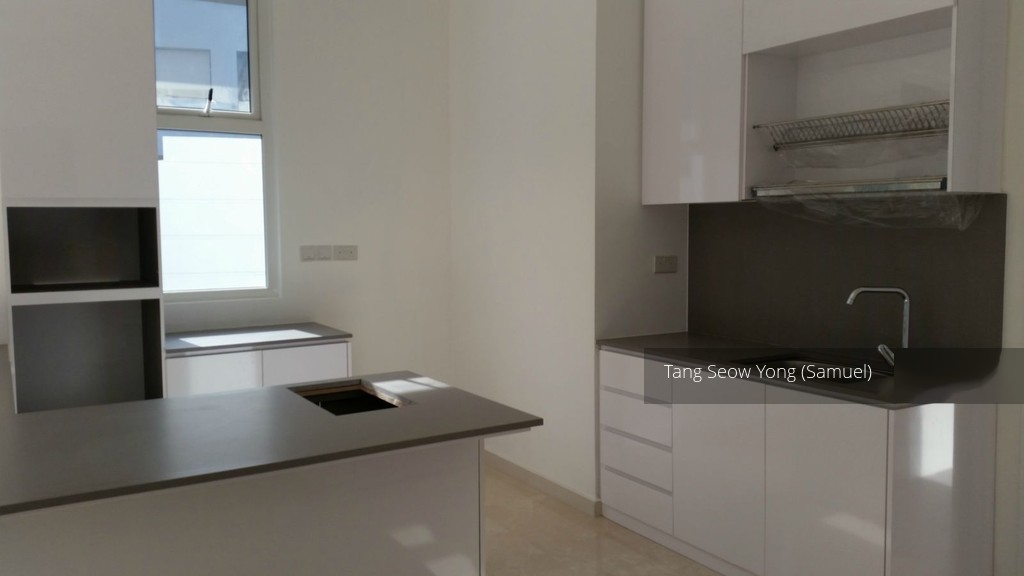 AROOZOO AVENUE (D19), Detached #110757672